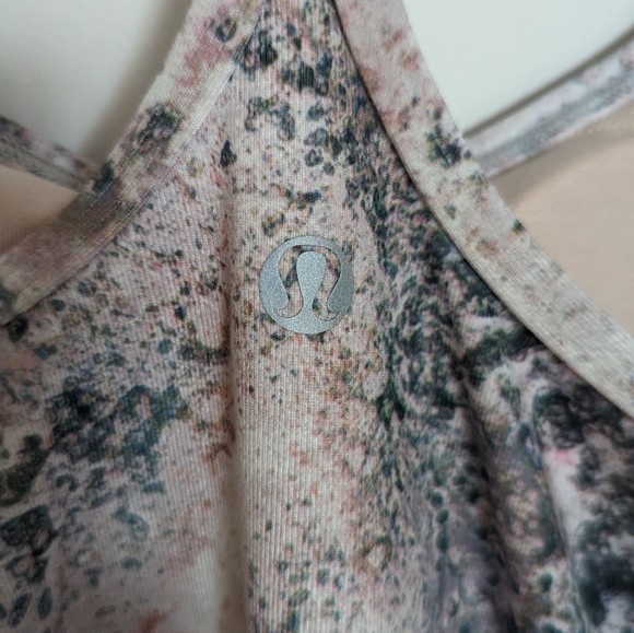 Lululemon Y tank top in Sugar Crush - Picture 2 of 6